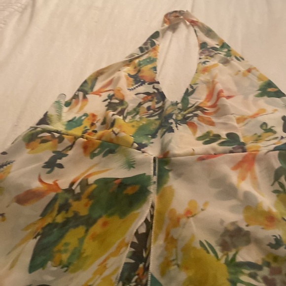 Halter dress with shorts inside - Picture 5 of 12